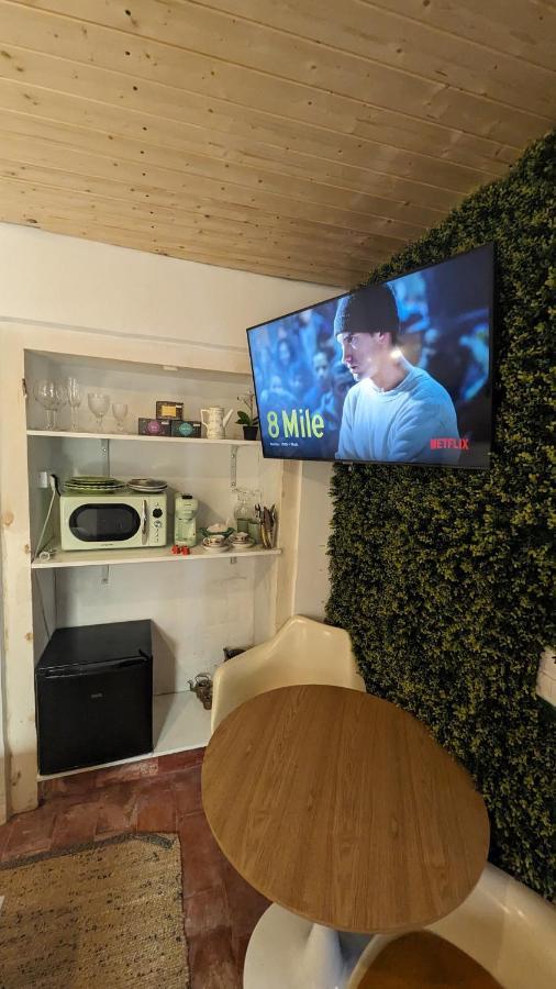 Tiny Smart Home, Private Garden & Outside Jacuzzi. Center Sintra! Exterior photo